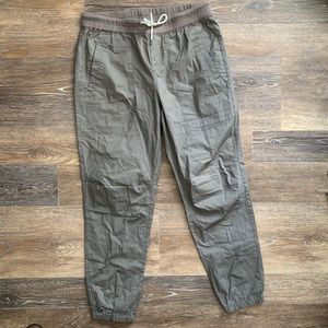 Vuori XL Ripstop Traveler Jogger DuraTerra Stretch Relaxed Fit GrayMens Joggers